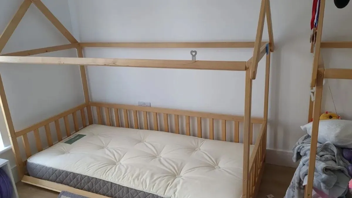 woolroom junior mattress single + bed frame - Image 2