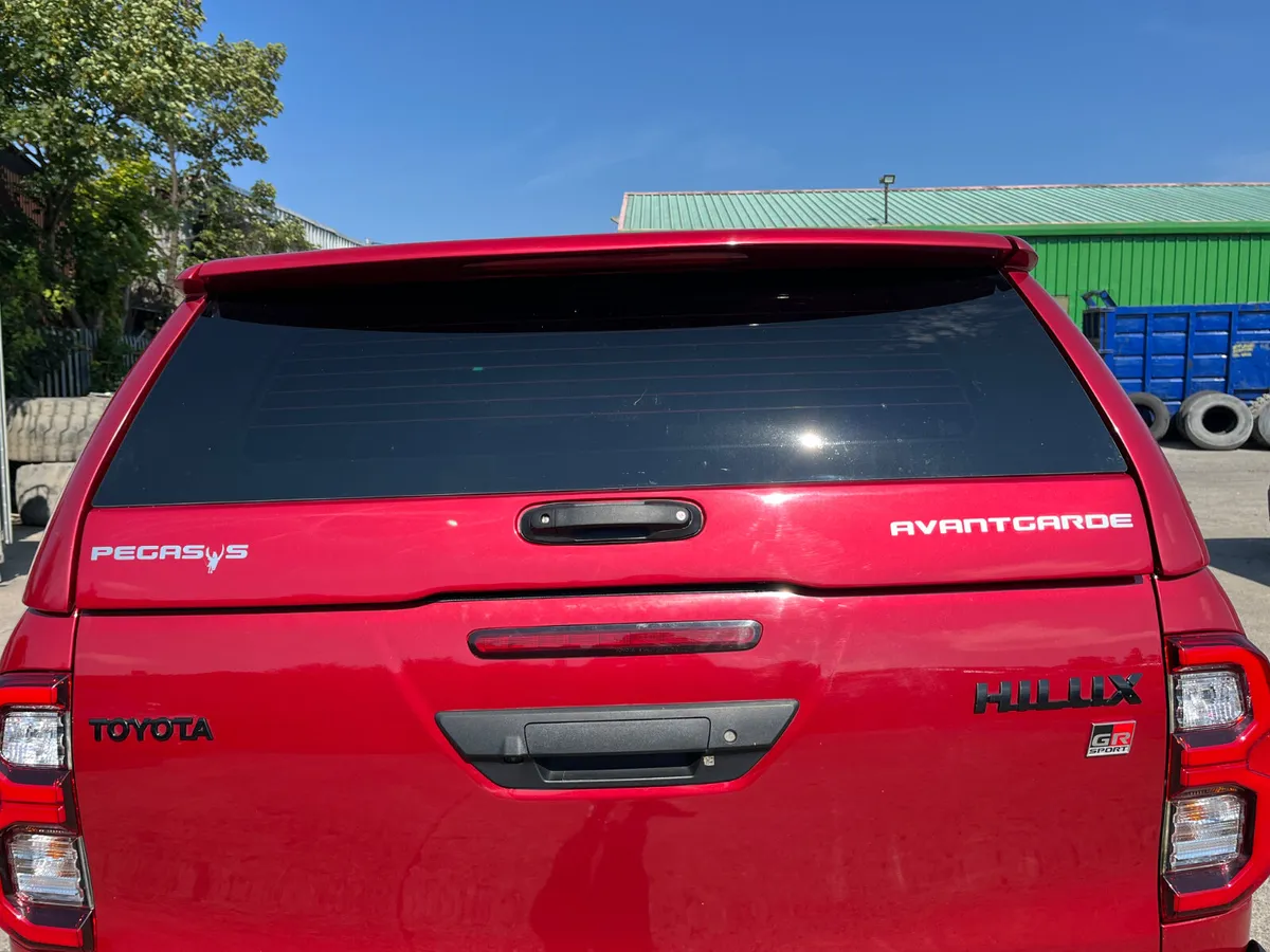 Toyota Hilux Pegasus Avantgarde Canopy - Image 4