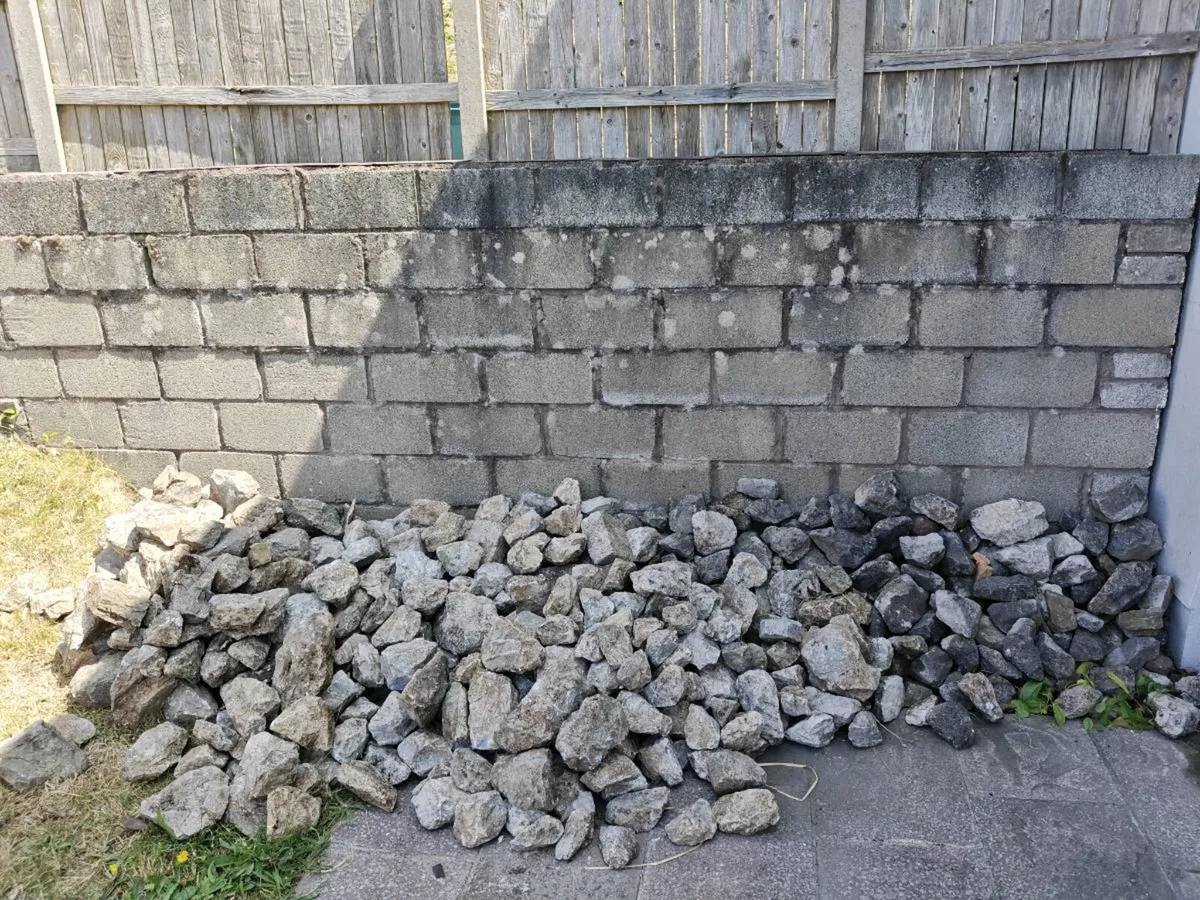 Concrete rubble - Image 1