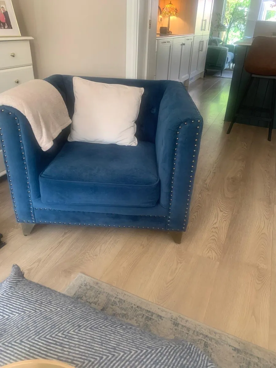 Suite Sofa’s Paul Costello Navy - Image 2