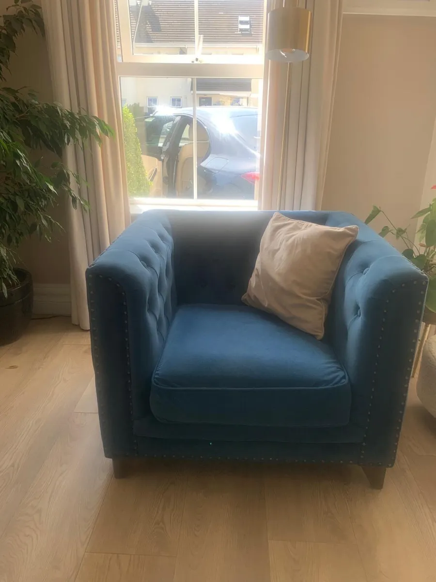 Suite Sofa’s Paul Costello Navy - Image 3