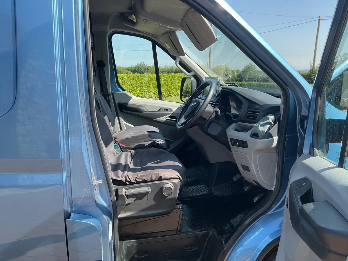 Maxus DELIVER 9 2024 LUX - Image 4