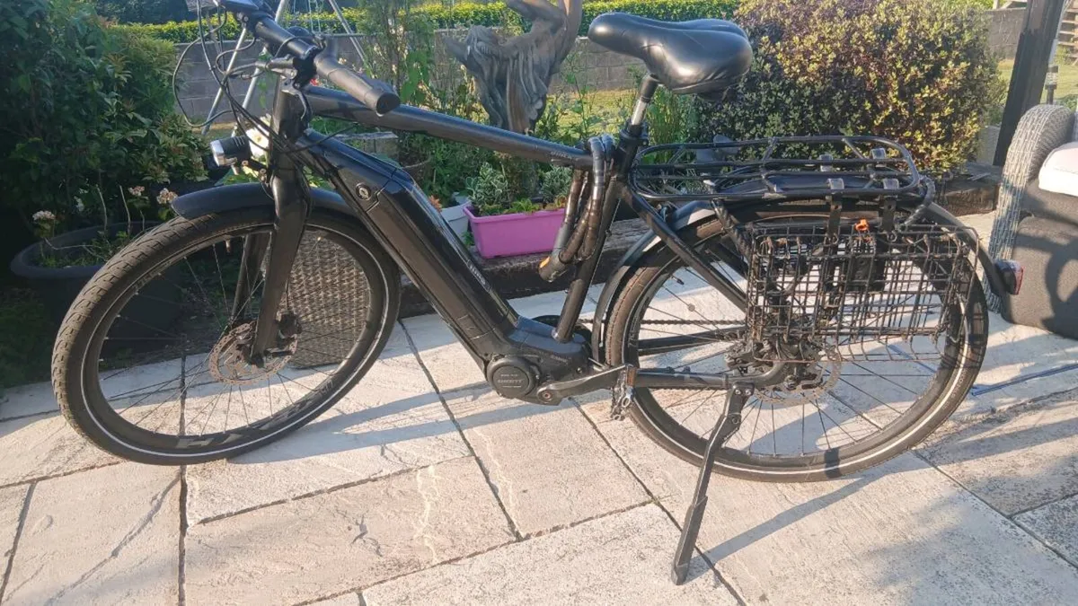 Giant ebike - Image 1