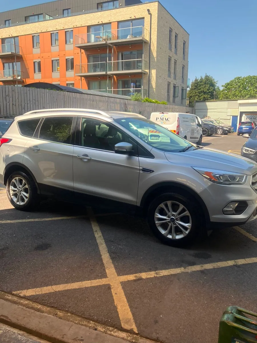 Ford Kuga - Image 3
