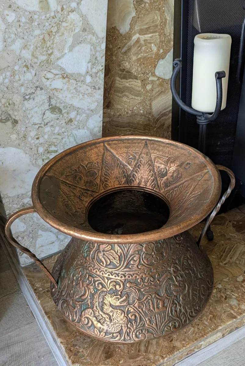 Hand-Hammered Vintage Copper Crested Vessel - Image 4