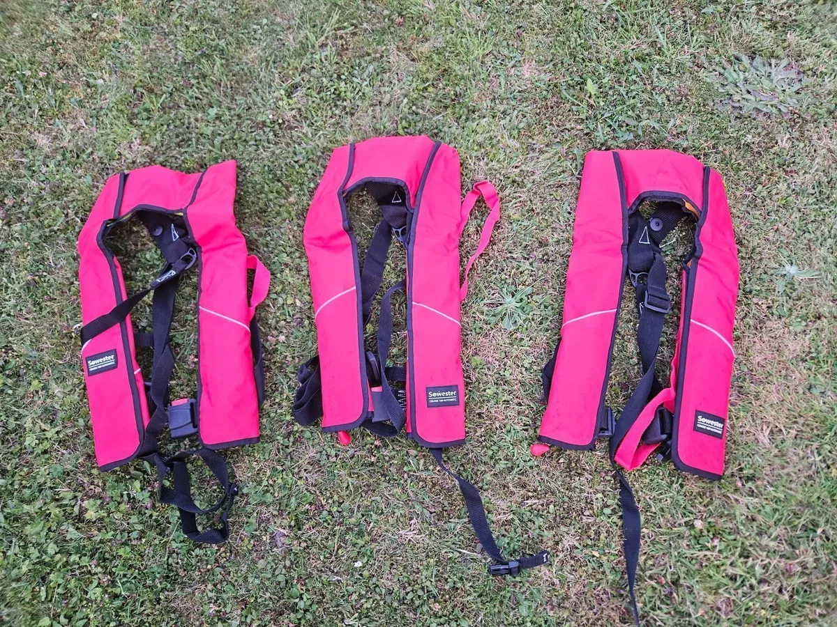 Life jacket