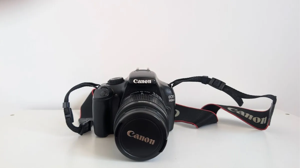 Canon EOS 1100D - Image 1