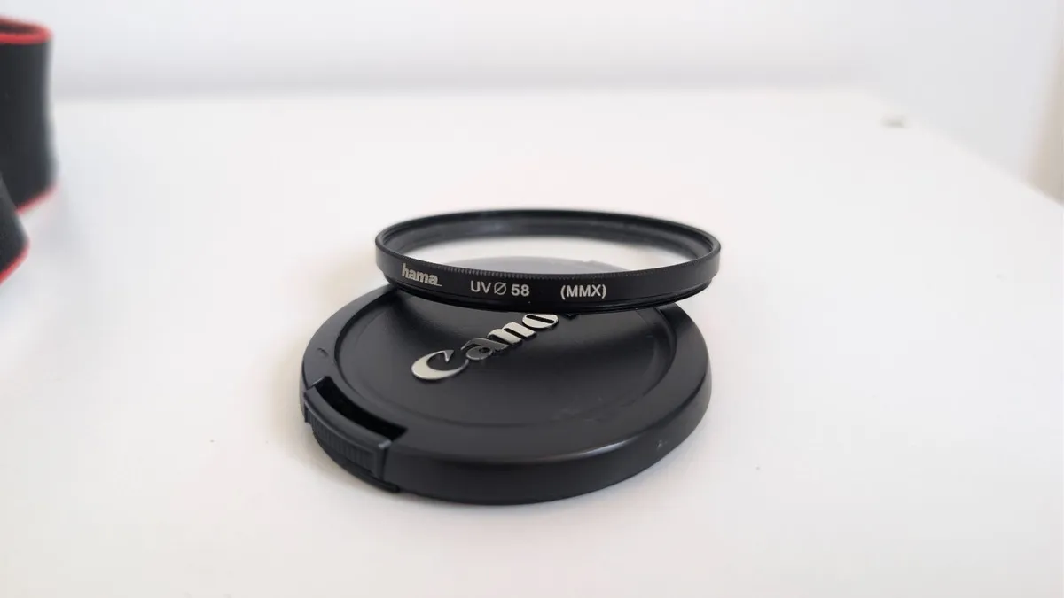 Canon EOS 1100D - Image 2