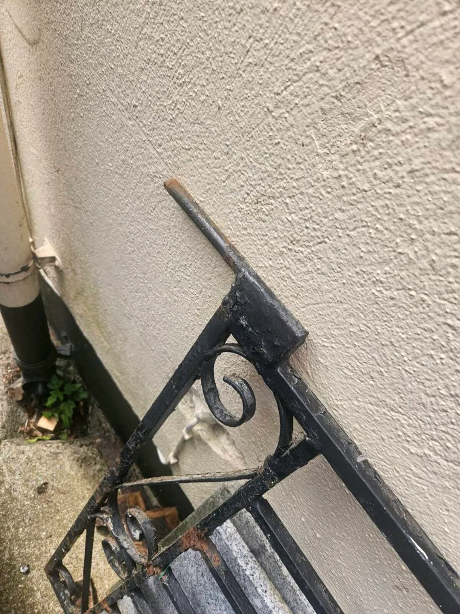 Cast iron vintage side gate - Image 3