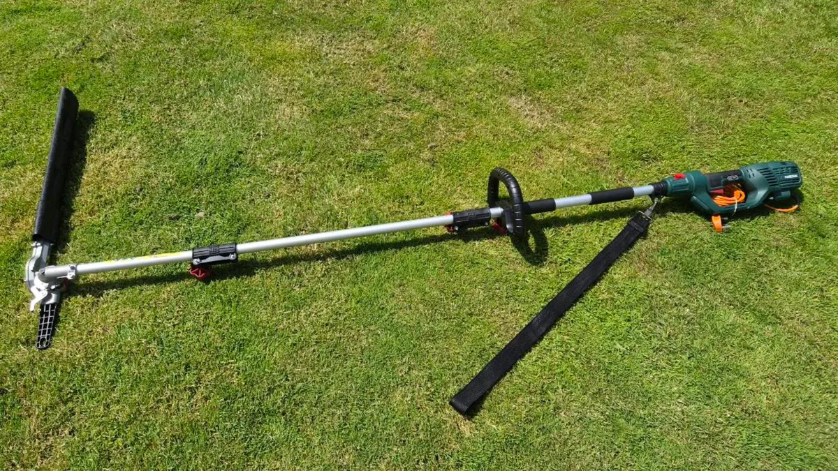 Parkside Long-Reach Hedge Trimmer - Image 1