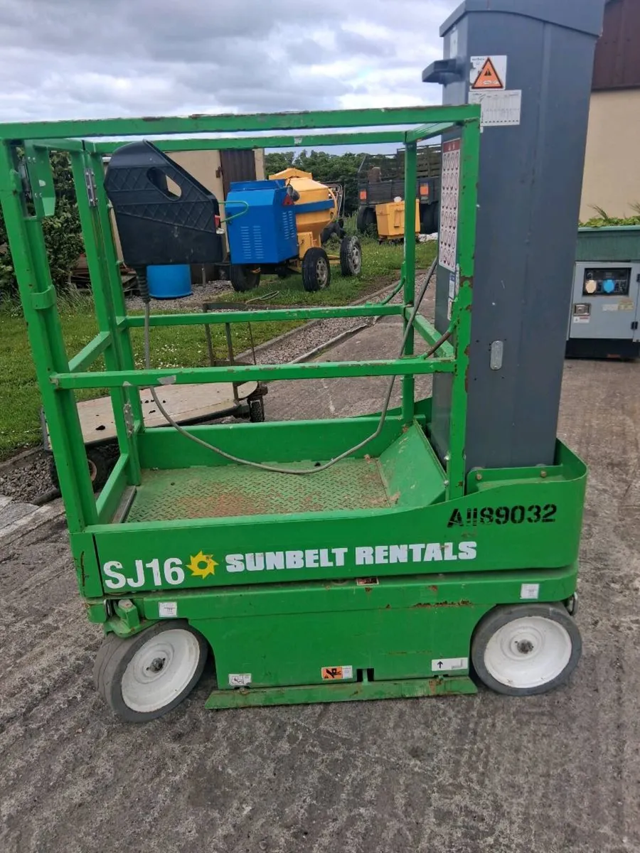 Sky jack sj 16 man lift - Image 3