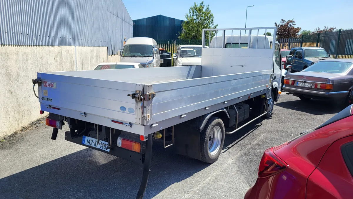 Hino Dutro 2014 only 34000km 4x4 - Image 2