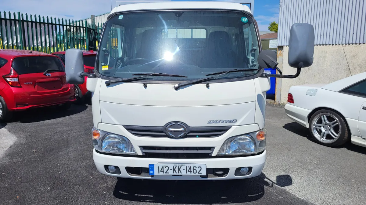 Hino Dutro 2014 only 34000km 4x4 - Image 3