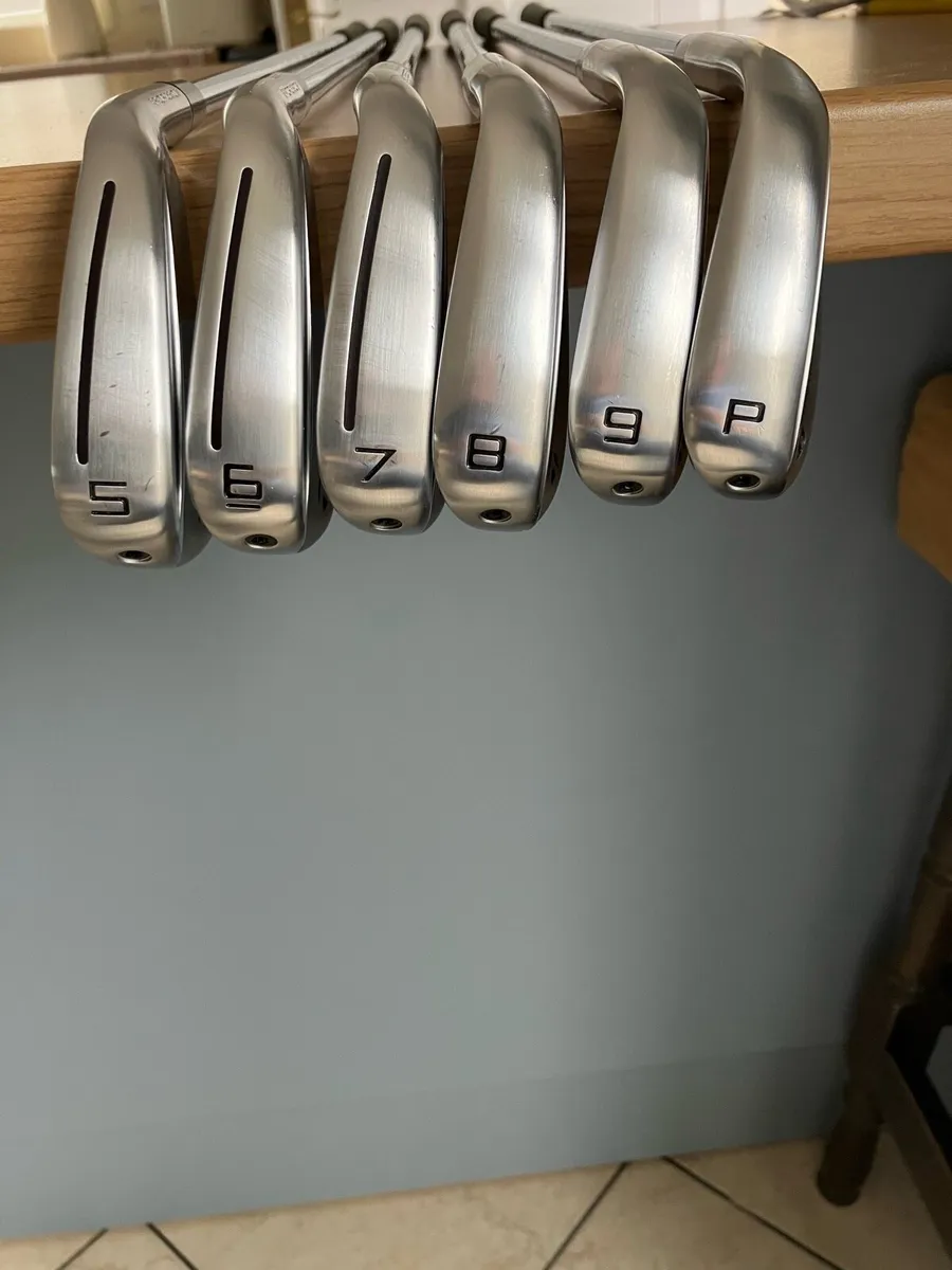 Taylormade P.790 Irons - Image 4