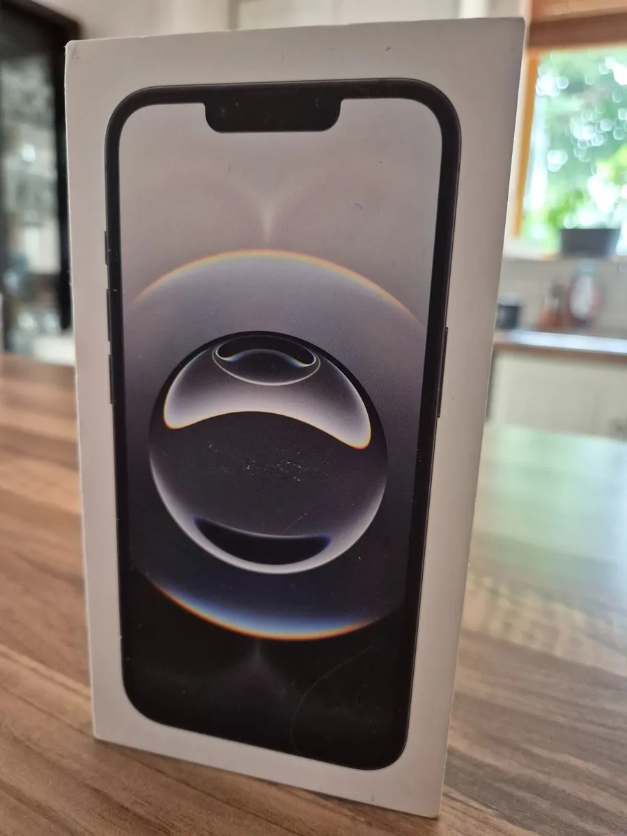 Iphone 16e Black 128GB - Image 1
