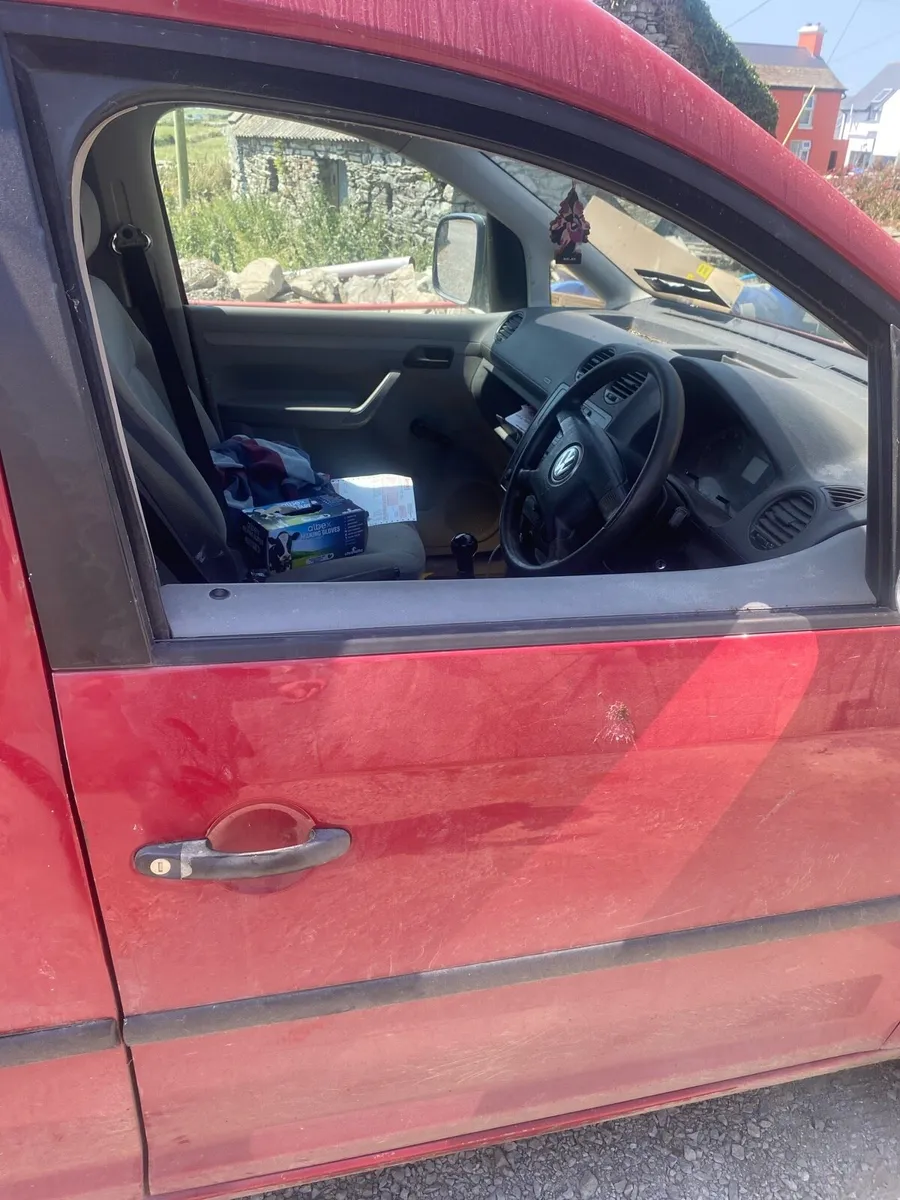 Vw Caddy - Image 2