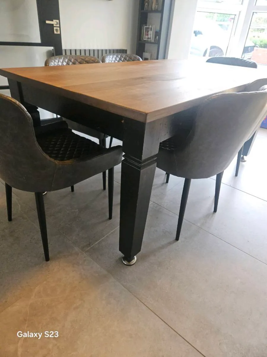 Dining table and chairs - Image 3