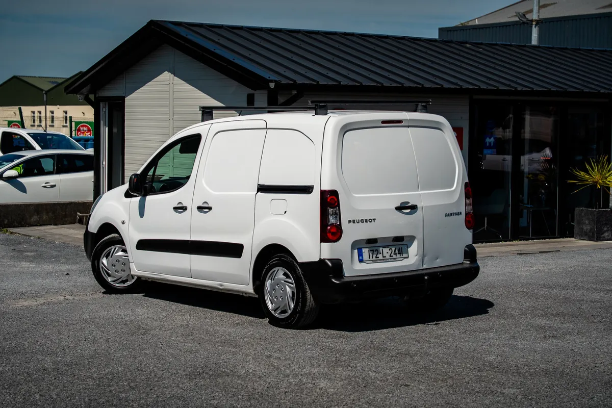 2017 Peugeot Partner - Image 3