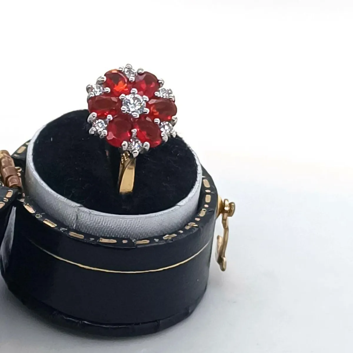 18k gold ring with fire opal and diamonds - Image 3