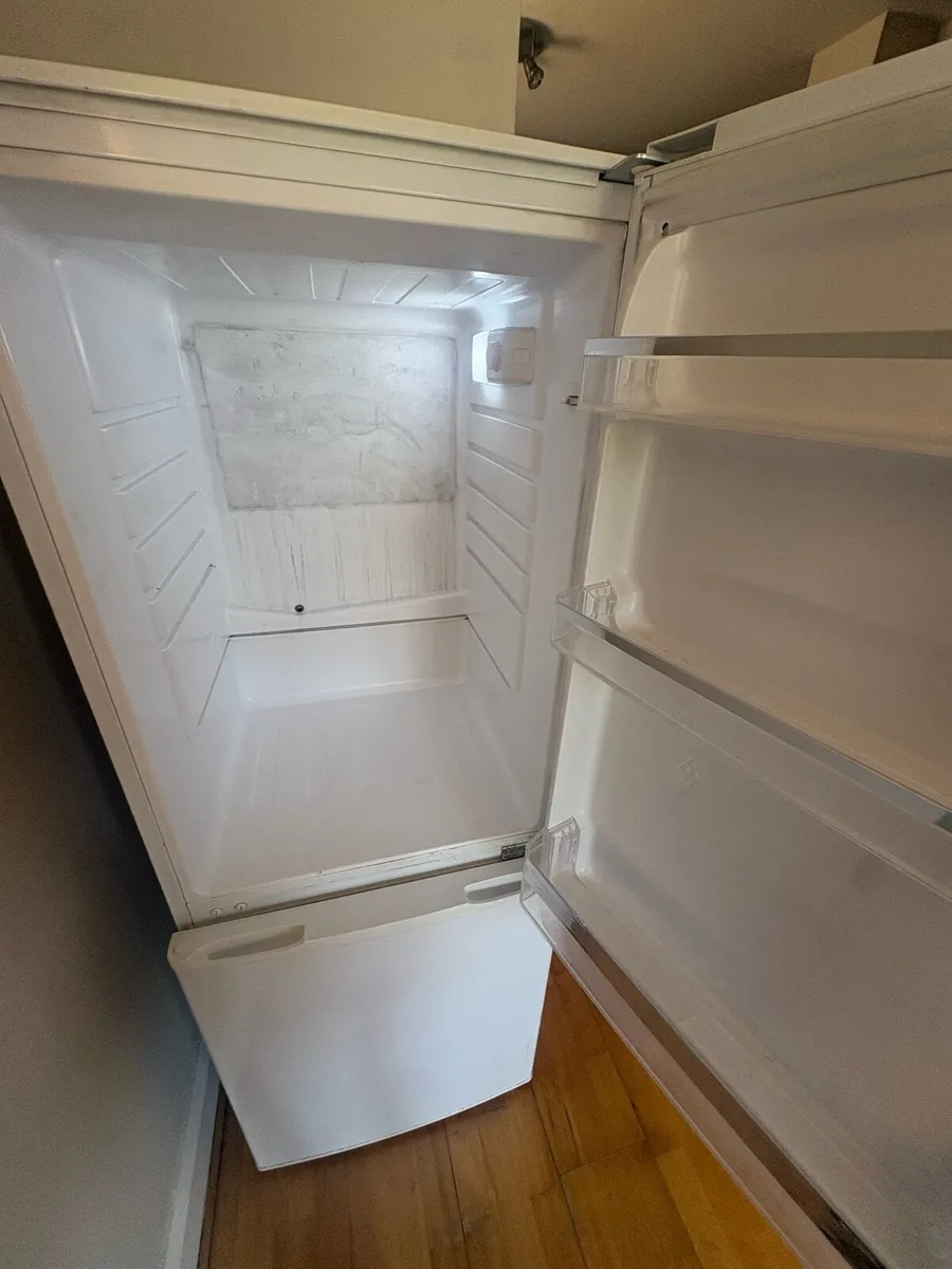 Fridge - Image 2