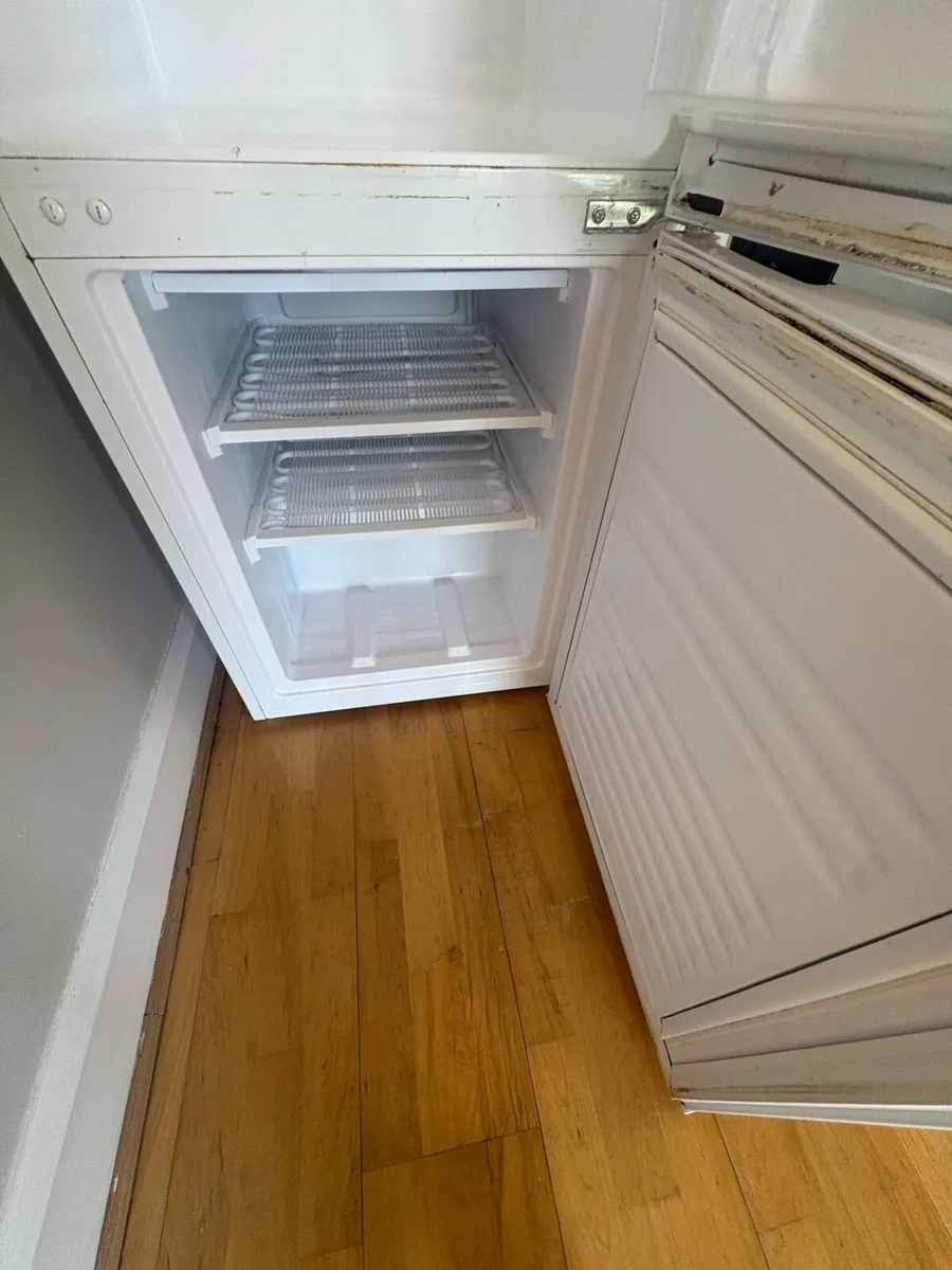 Fridge - Image 3
