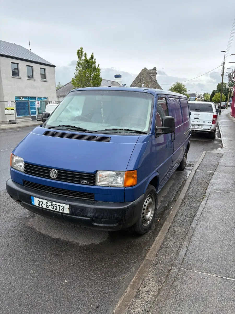 Volkswagen Transporter 2002 - Image 1