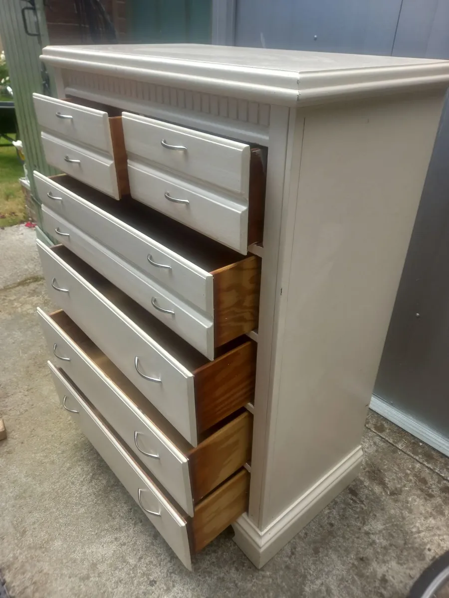 Chest of drawers - Image 2