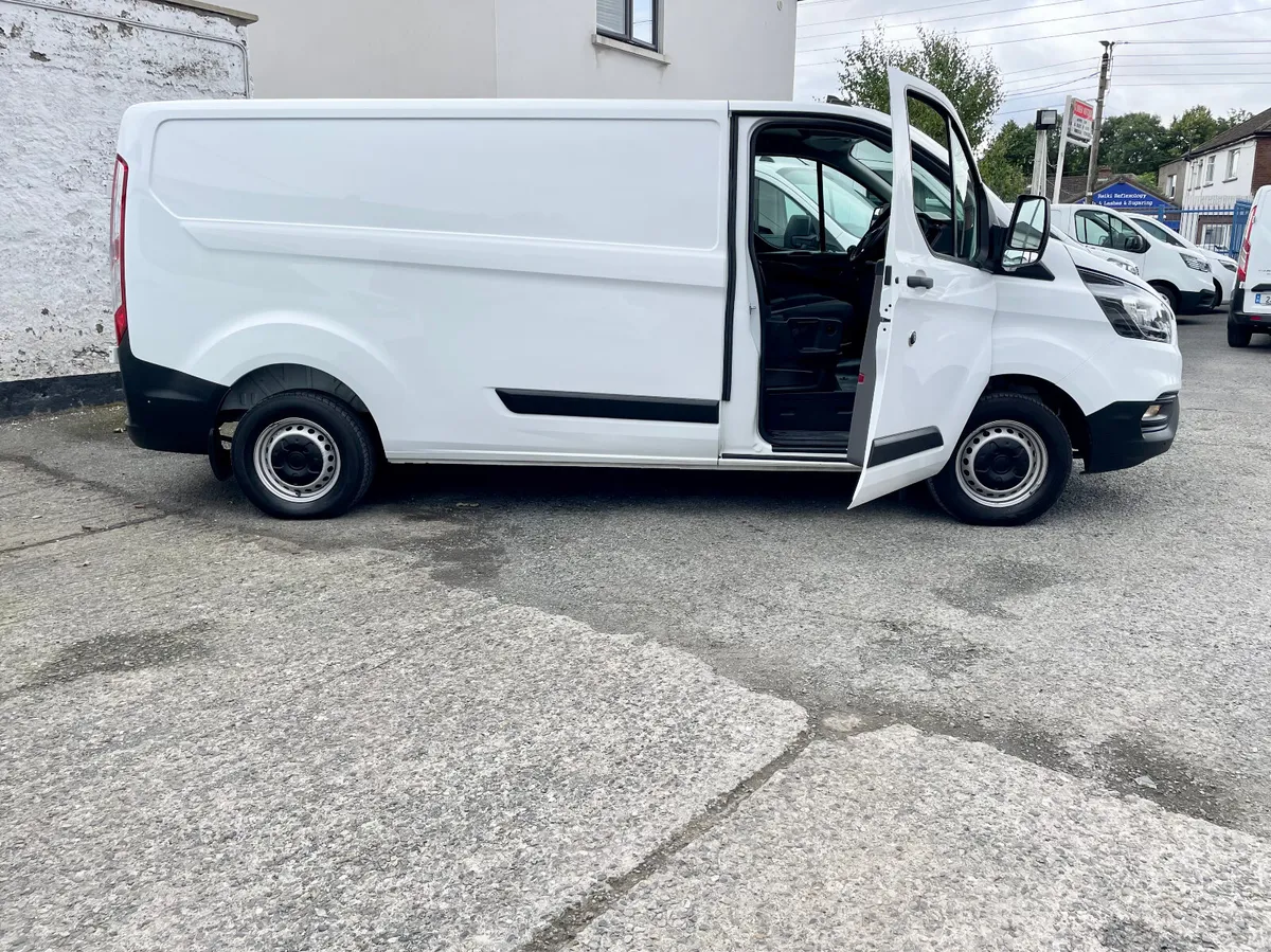 Ford Transit Custom 300L2 2.0TDCI 130BHP LWB,2023 - Image 3
