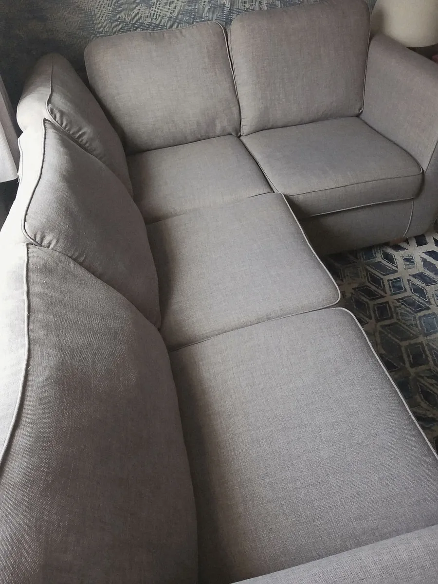 Corner Sofa,  Beige Neat  excellent condition. - Image 2