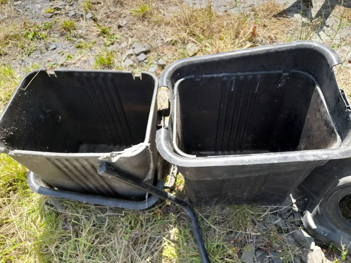 Ride on mower side grass collection kit - Image 4