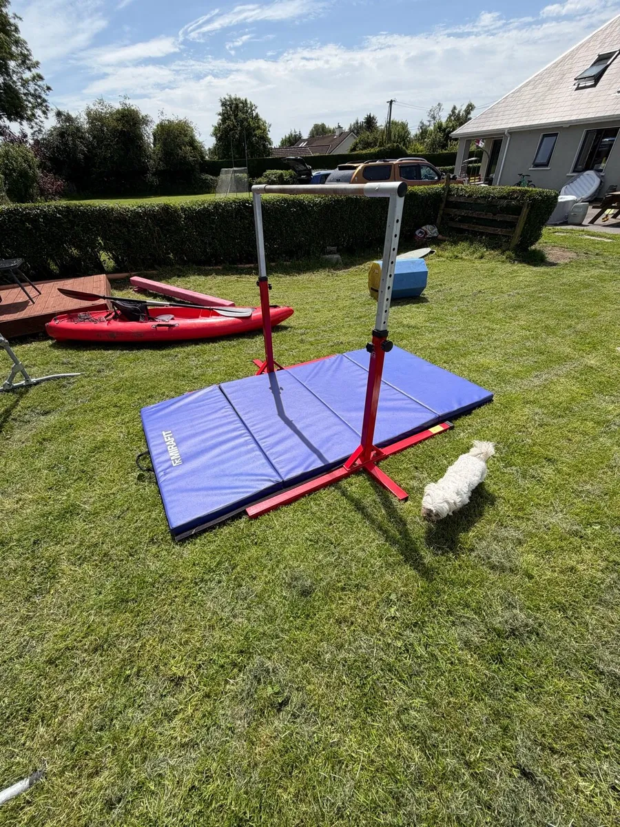 Gymnastics bar - Image 2