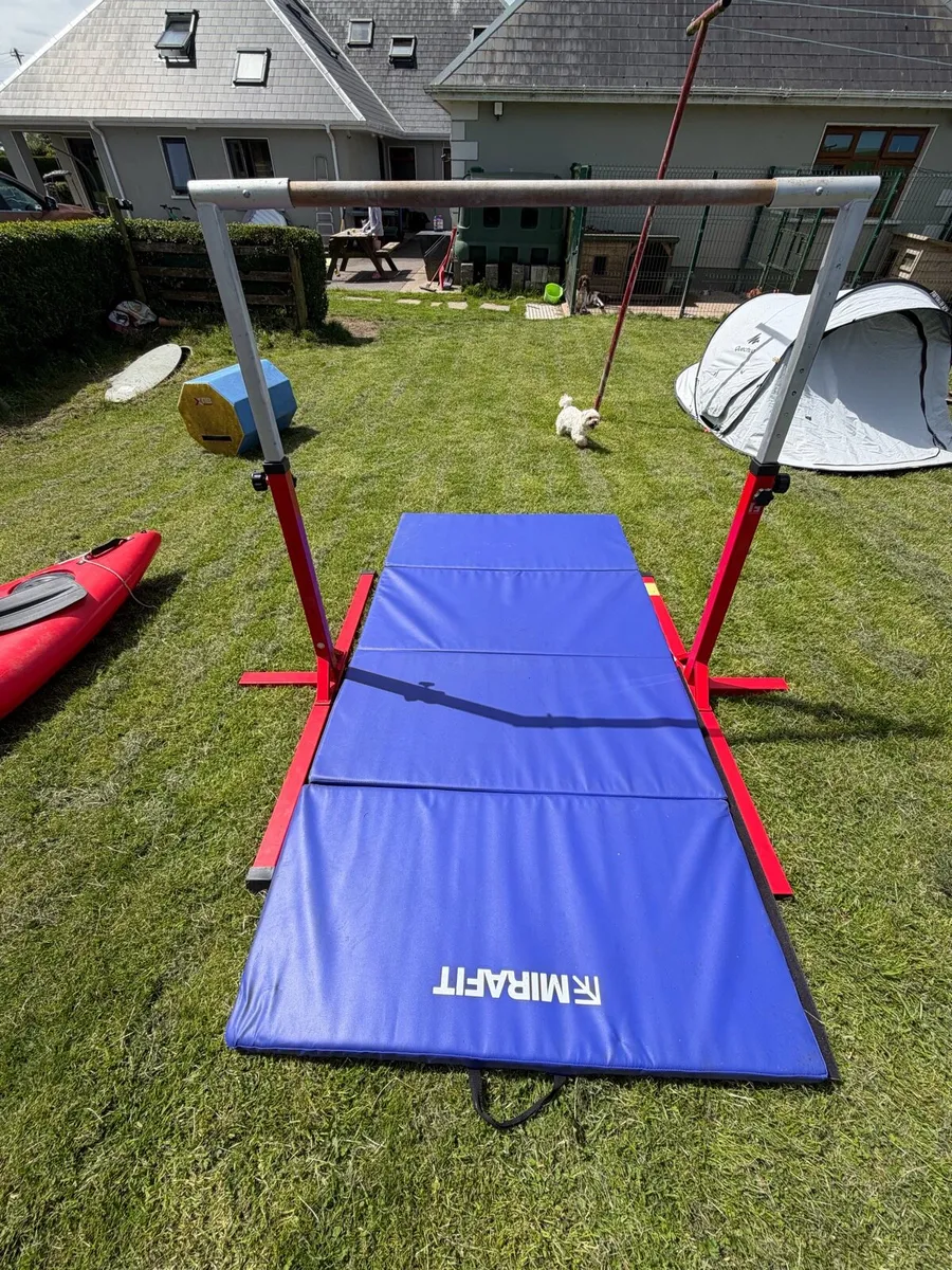 Gymnastics bar - Image 3