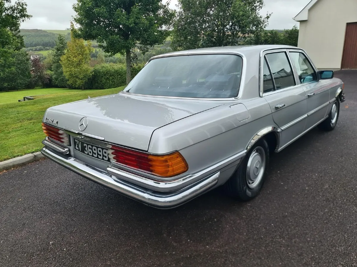 Superb 1976 SE280 Mercedes Saloon - Image 4