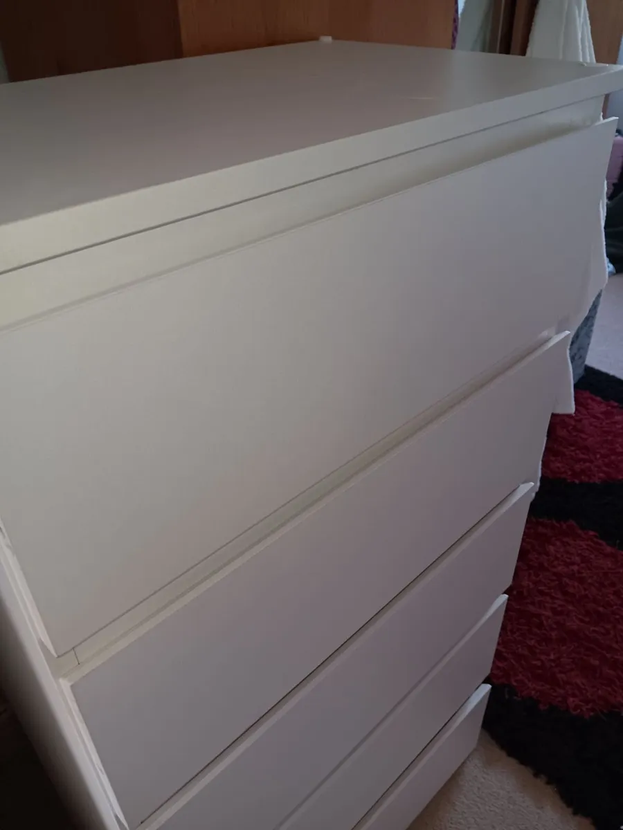 Chest of drawers - Image 2