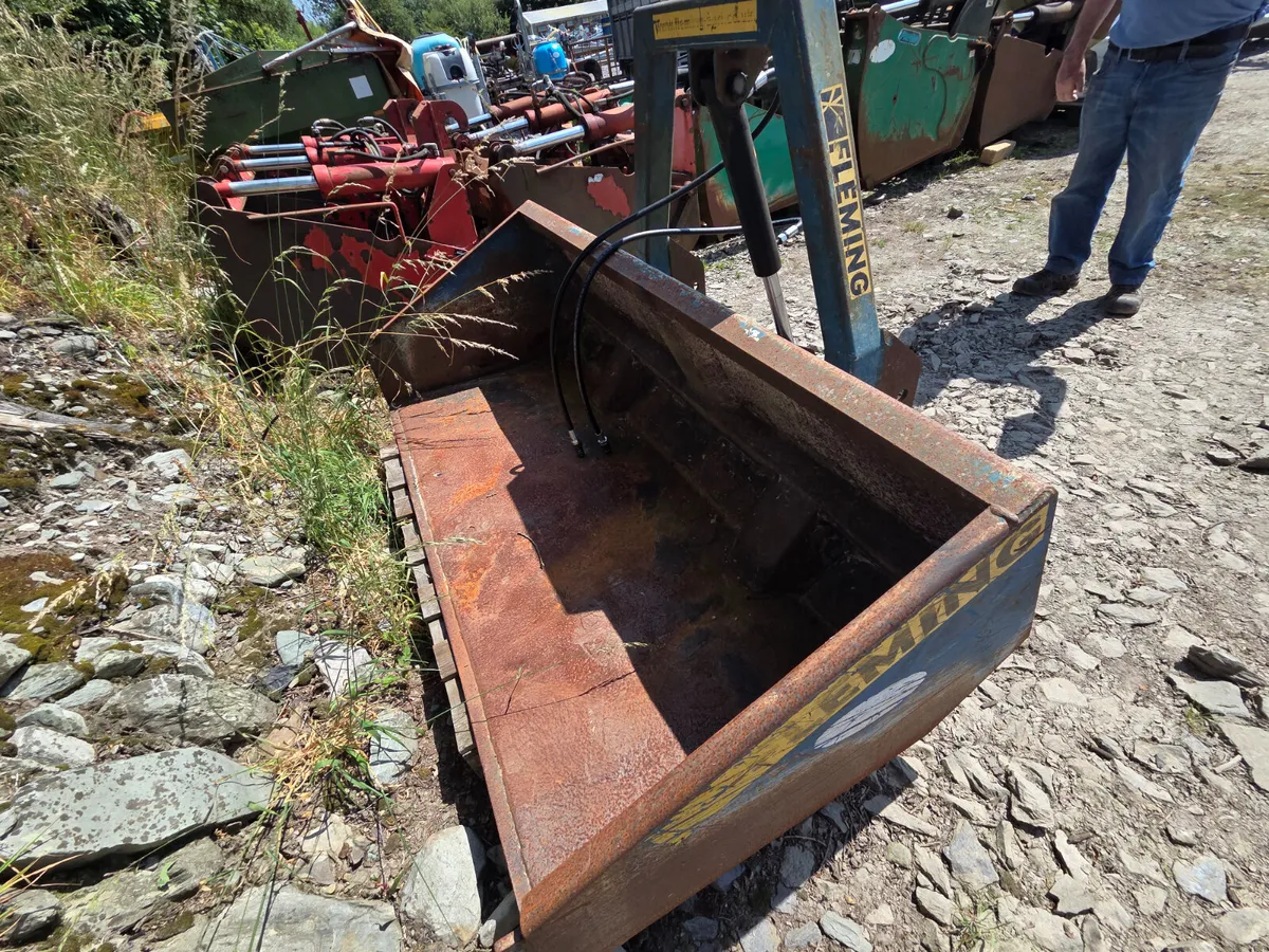 Fleming 6ft Power Box - Image 2