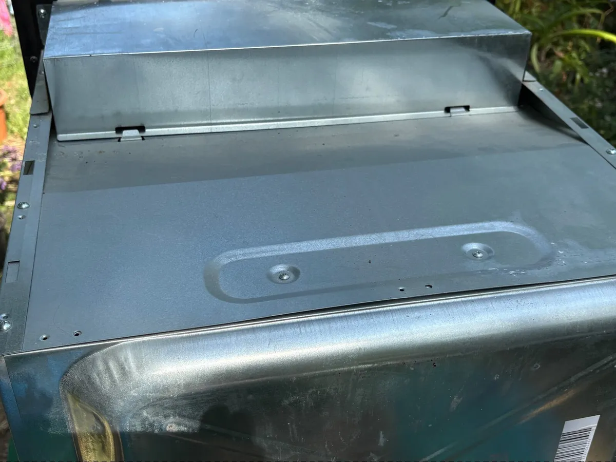 Integrated oven and  Induction Hob - Image 2