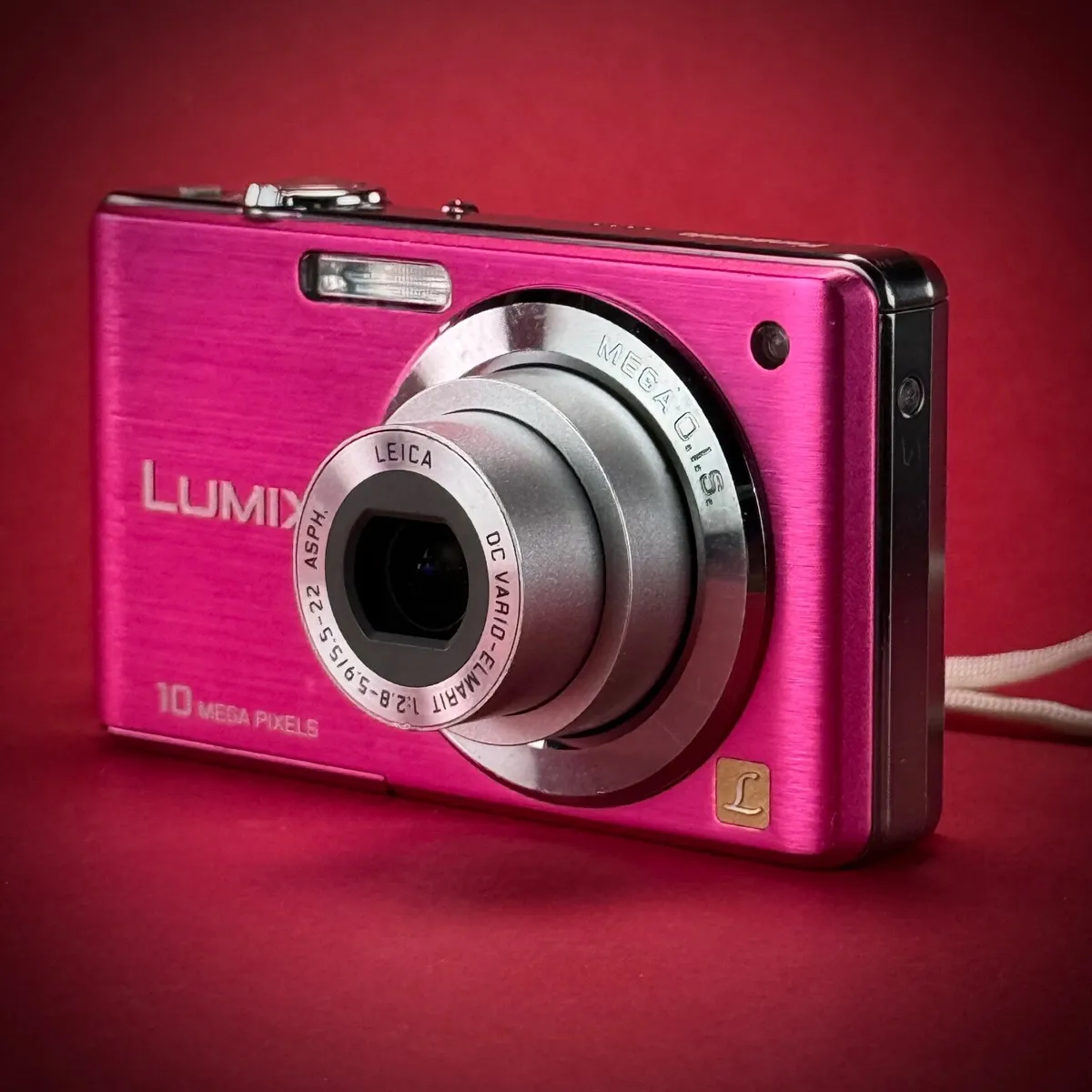 Panasonic Lumix DMC-FS7 point-and-shoot camera - Image 2