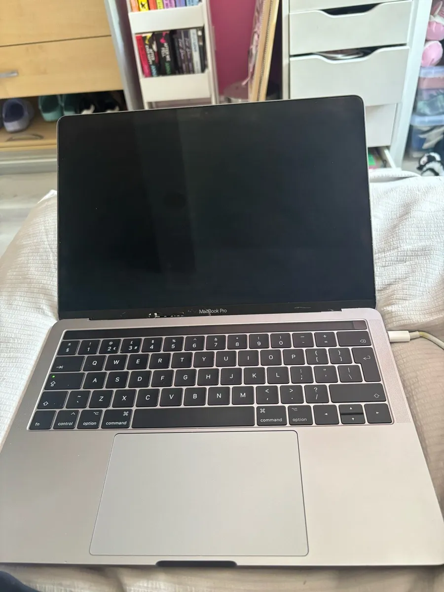 MacBook Pro 13” - Image 2