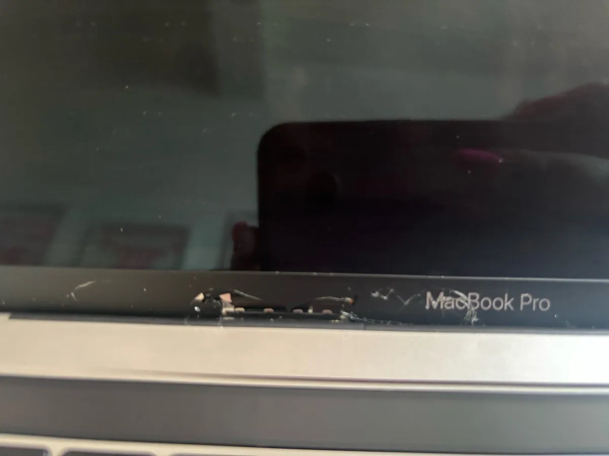 MacBook Pro 13” - Image 4