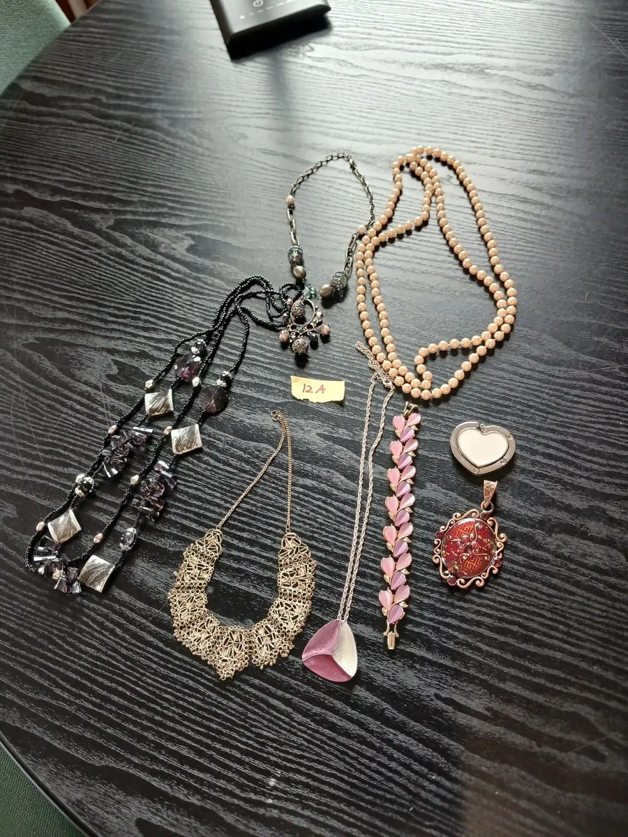 Jewellery - Image 4