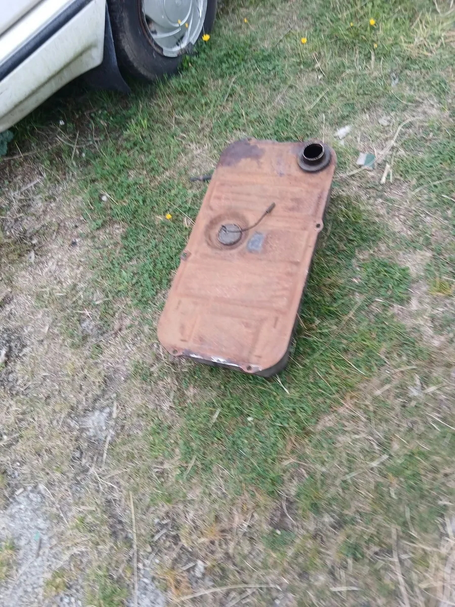 MG  Midget Parts - Image 3