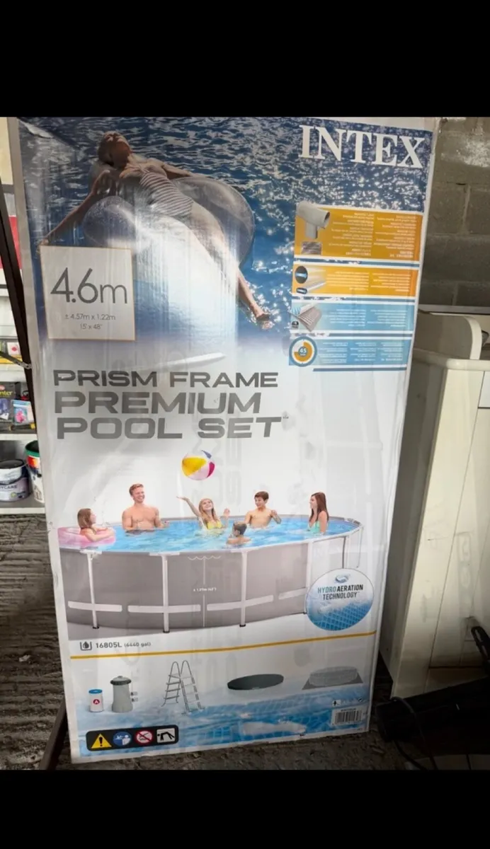 Swimming pool - Image 3