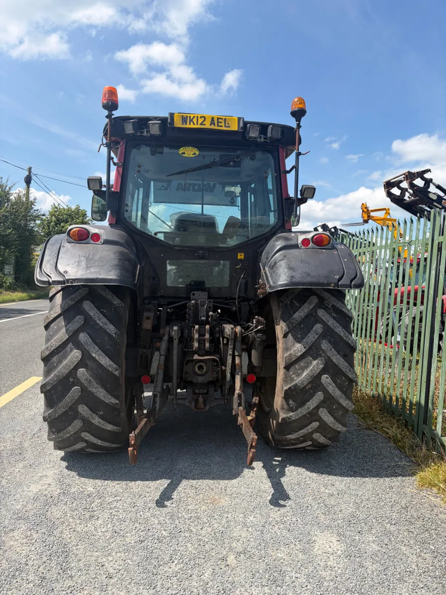 Valtra N141 - Image 4