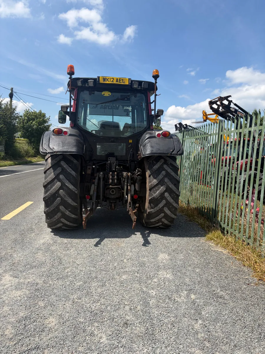 Valtra N141 - Image 2