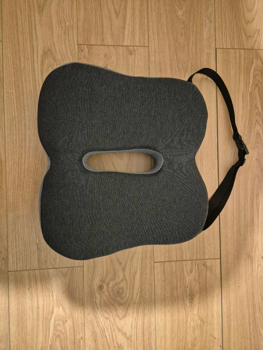 Elviros Seat Chair Cushion for Coccyx Sciatica Bac - Image 1