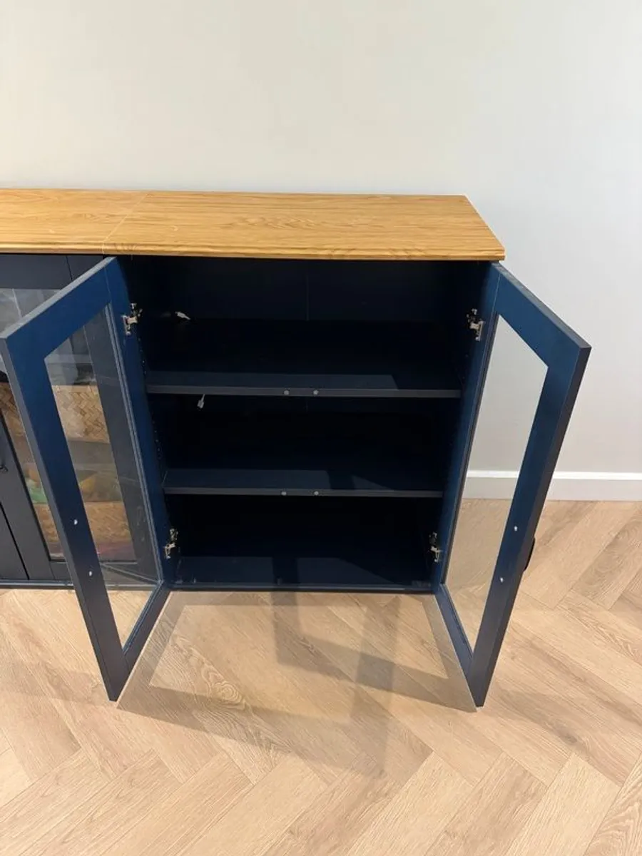 Cabinet with glass doors - Image 2