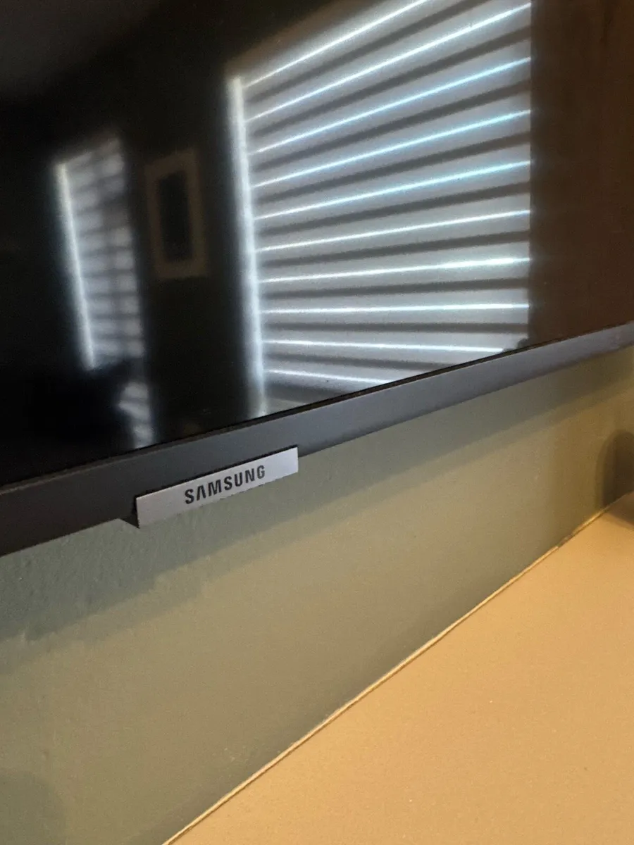 Samsung TV - Image 4