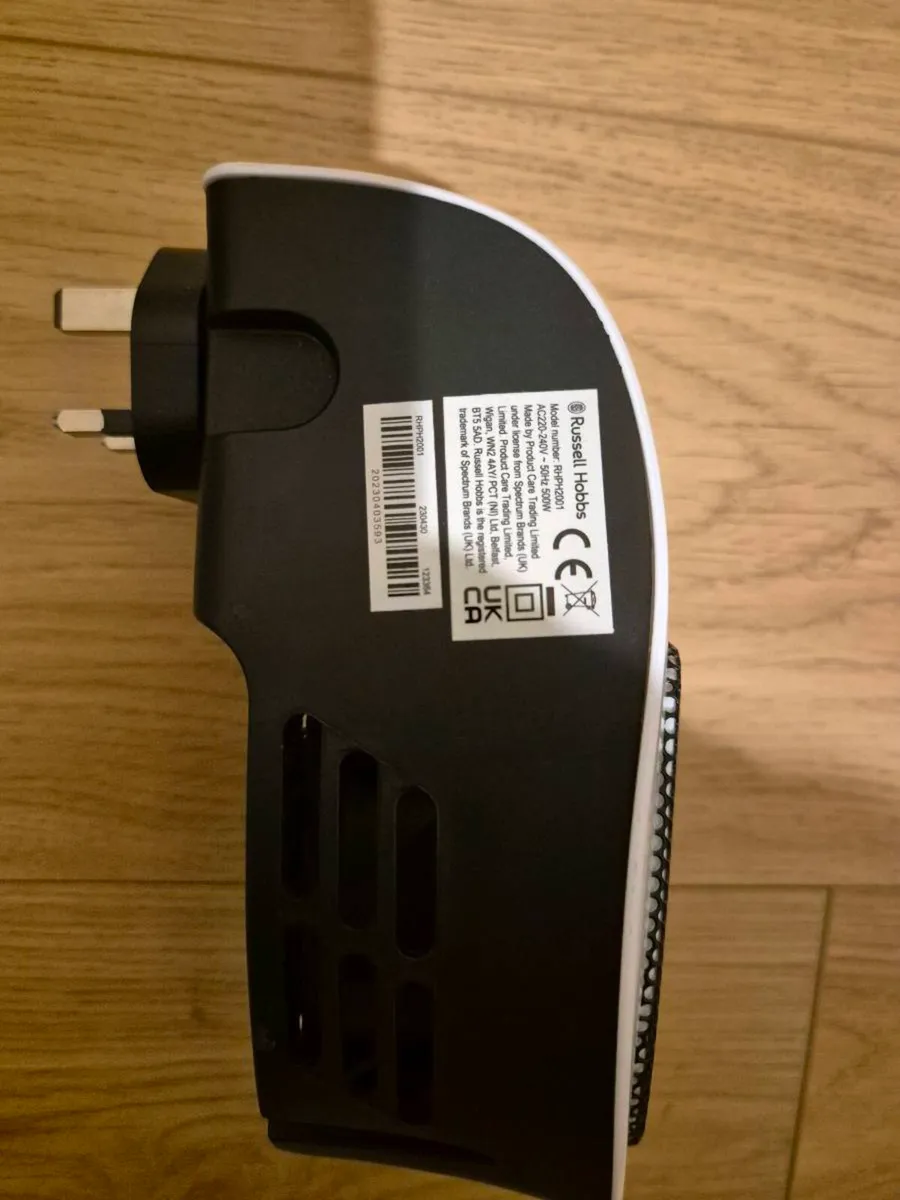 Russell Hobbs 500W portable ceramic plug-in heater - Image 4