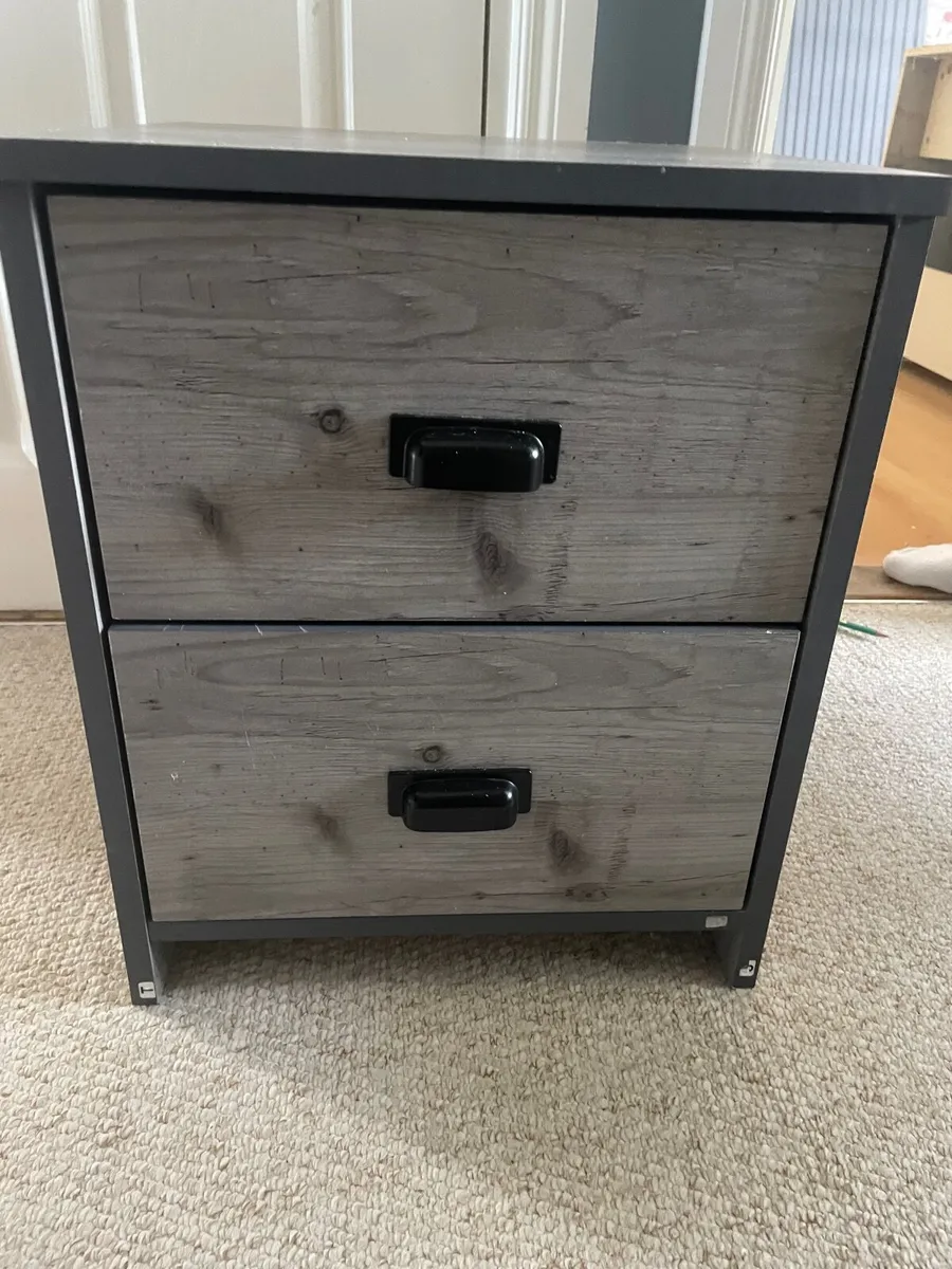 Bedroom furniture - Image 3