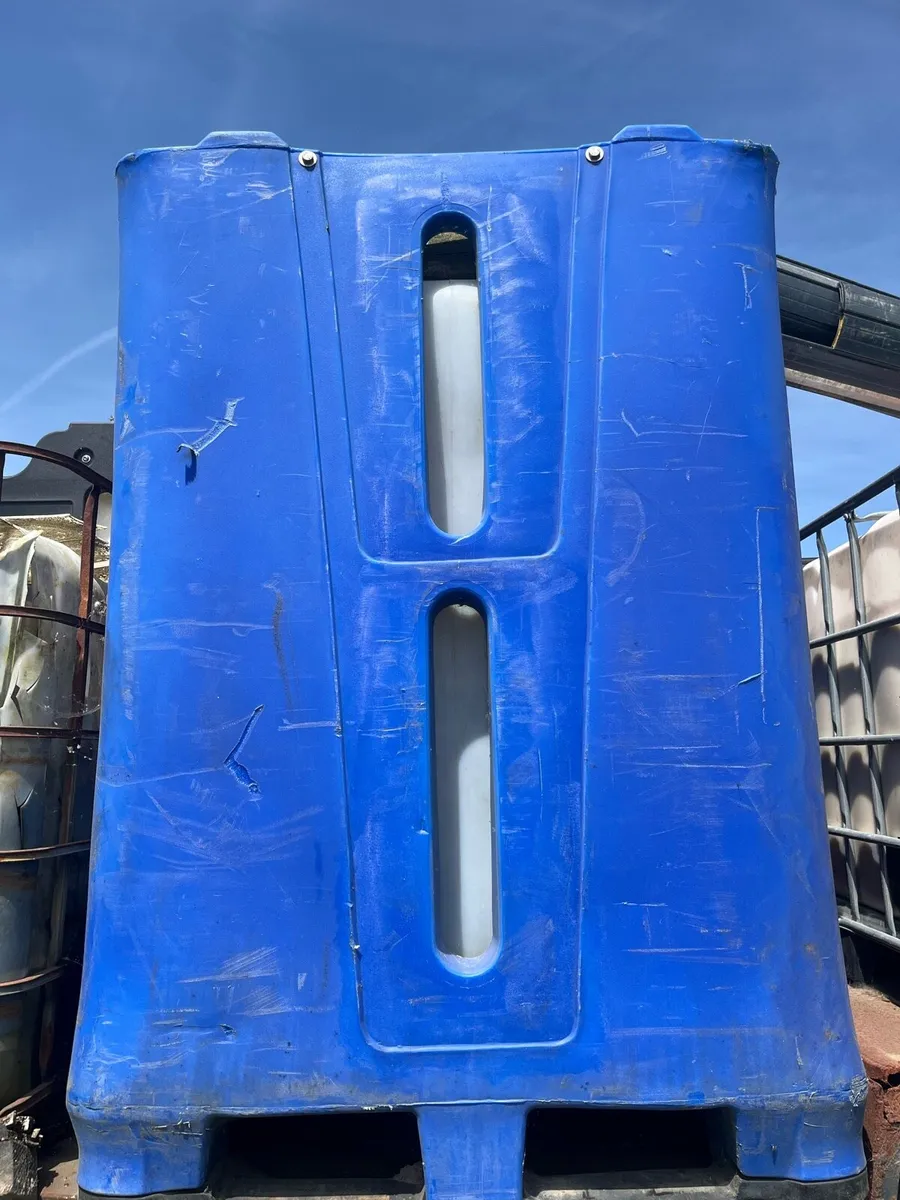 Water storage - Image 1